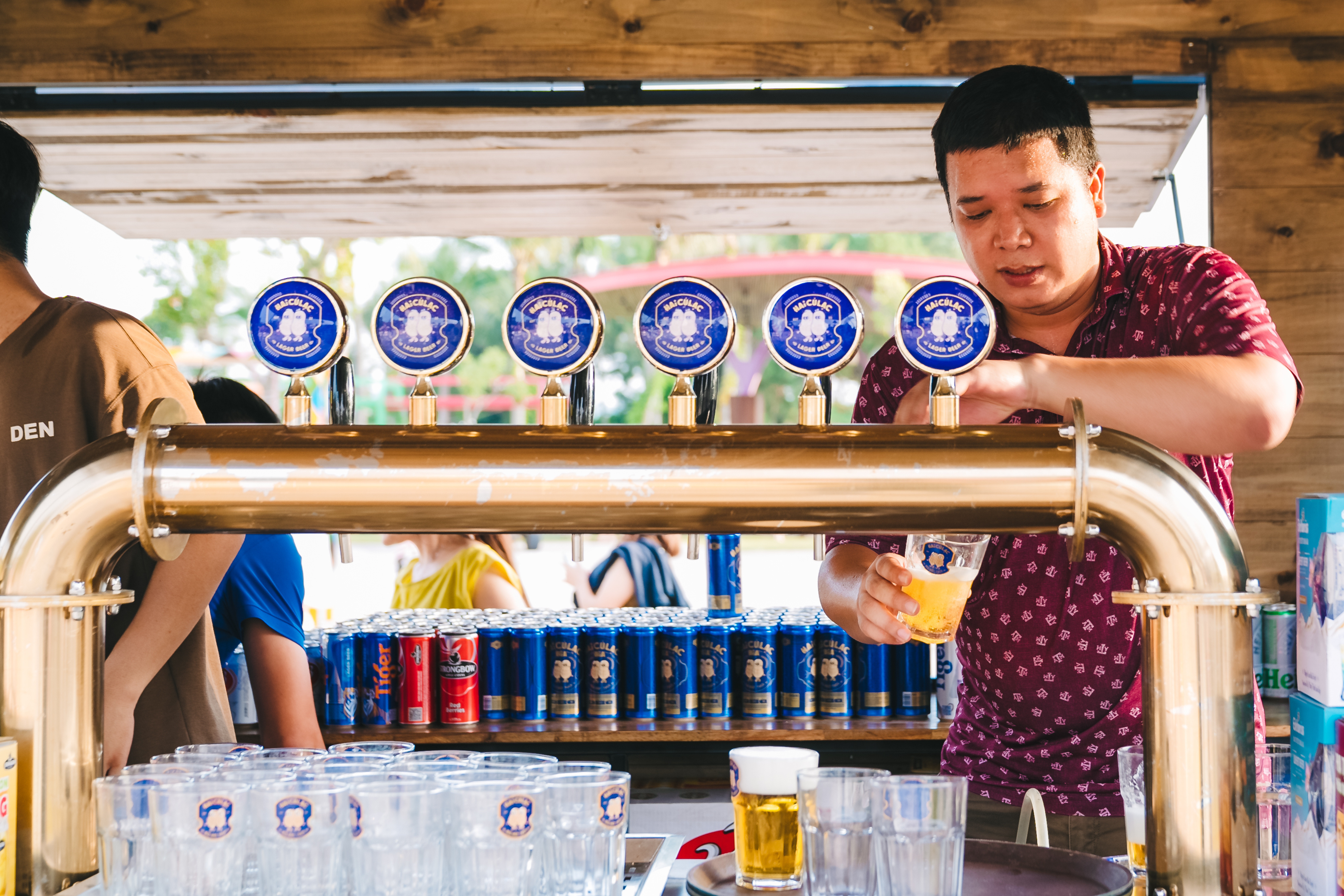 Banner Hai Củ Lạc